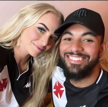 Alisha Lehmann e Douglas Luiz, ex-vasco, reatam namoro — Foto: Reprodução/Instagram