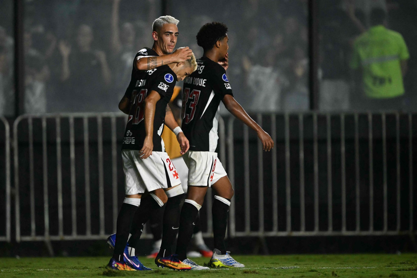 Sul-Americana traz ânimo extra ao Vasco para encarar o Flamengo