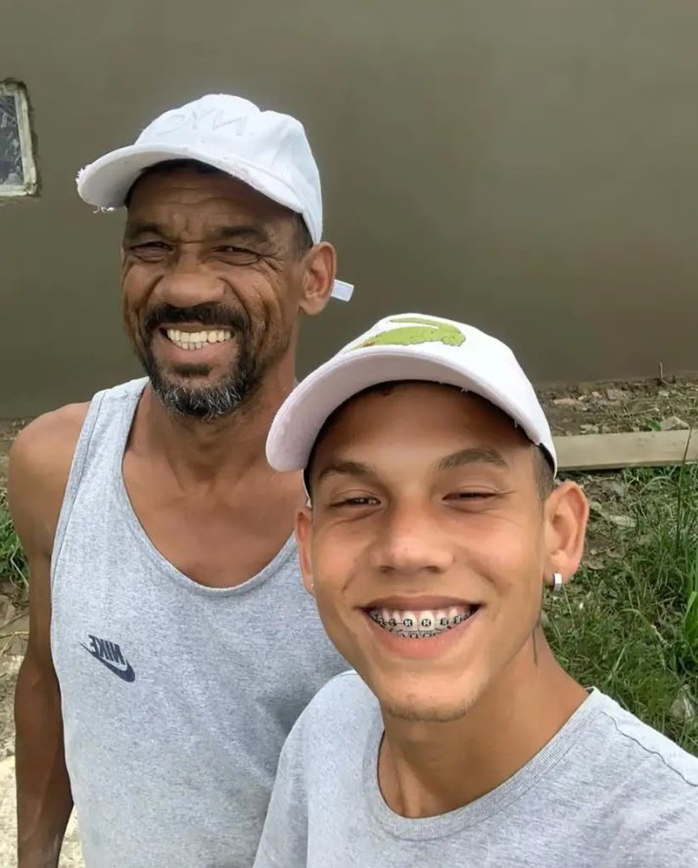David Barbosa com o pai Reginaldo na obra — Foto: reprodução/ instagram