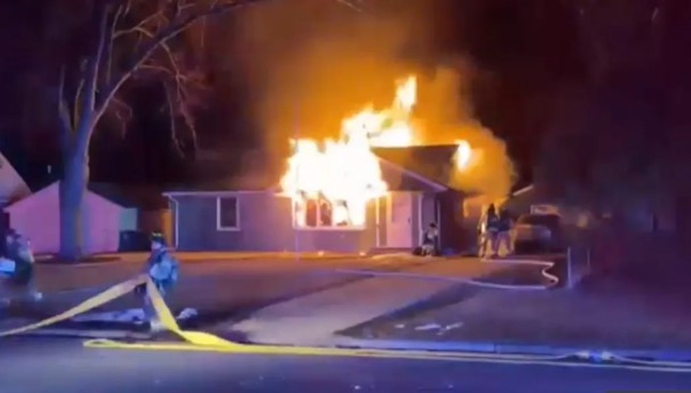 Incêndio que matou Jessi Pierce e os três filhos em Minnesota — Foto: Reprodução