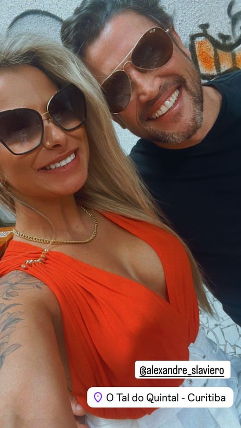 Alexandre Slaviero com a namorada, a médica Schaola Bárbara — Foto: reprodução/ instagram