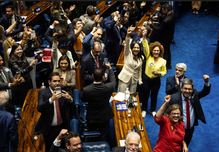 Jornada de 40 horas é para todo trabalhador? Folga deve ser no domingo? Entenda