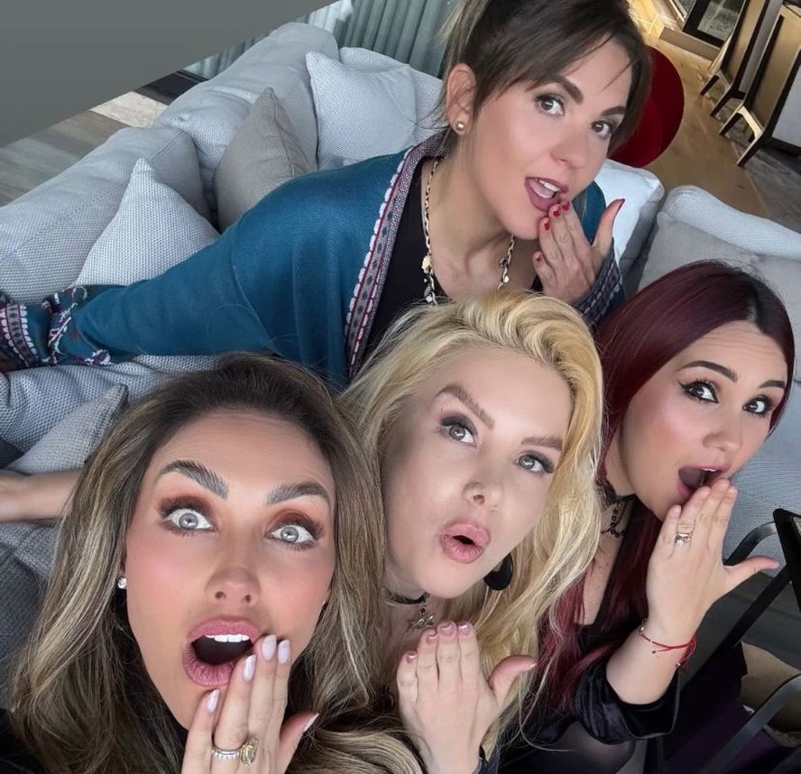 Anahí, Dulce María e outras atrizes de 'Rebelde' se reencontram em ...