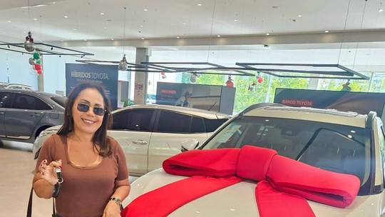 Sonho Realizado: Mãe de Gil do Vigor Conquista Carro de Luxo e Celebra Nova Fase