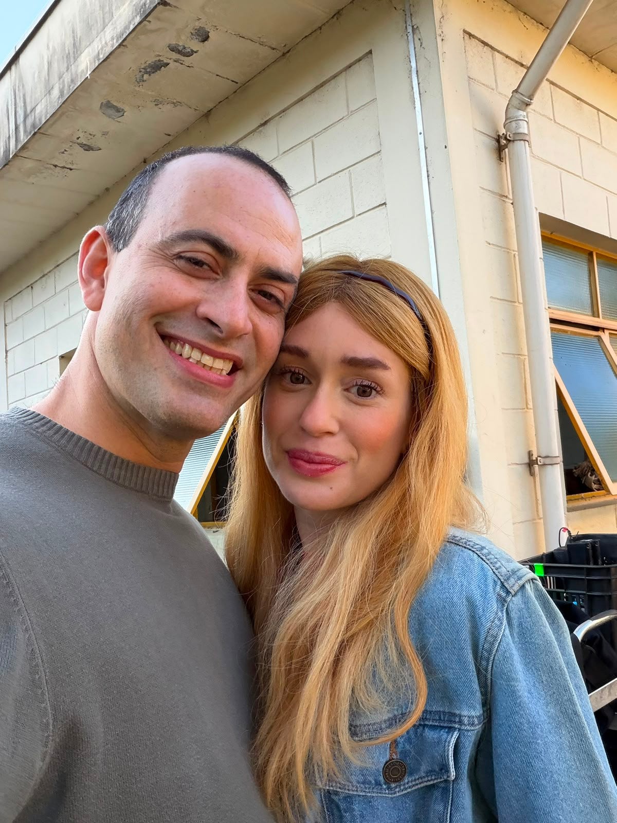 Marina Ruy Barbosa e Lucas Oradovschi surgem em registro das gravações de ‘Tremembé’