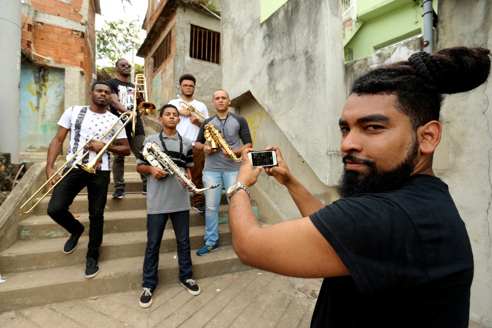 Anderson e os músicos — Foto: Marcelo Theobald