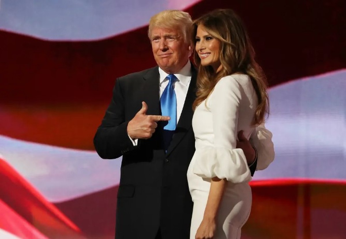 Trump asked Melania to walk around the pool in a bikini so other men could see them, billionaire says |  Page not found