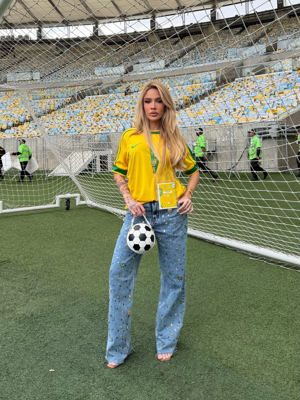 Karoline Lima é repórter da Rede Ronaldo — Foto: Reprodução/Instagram