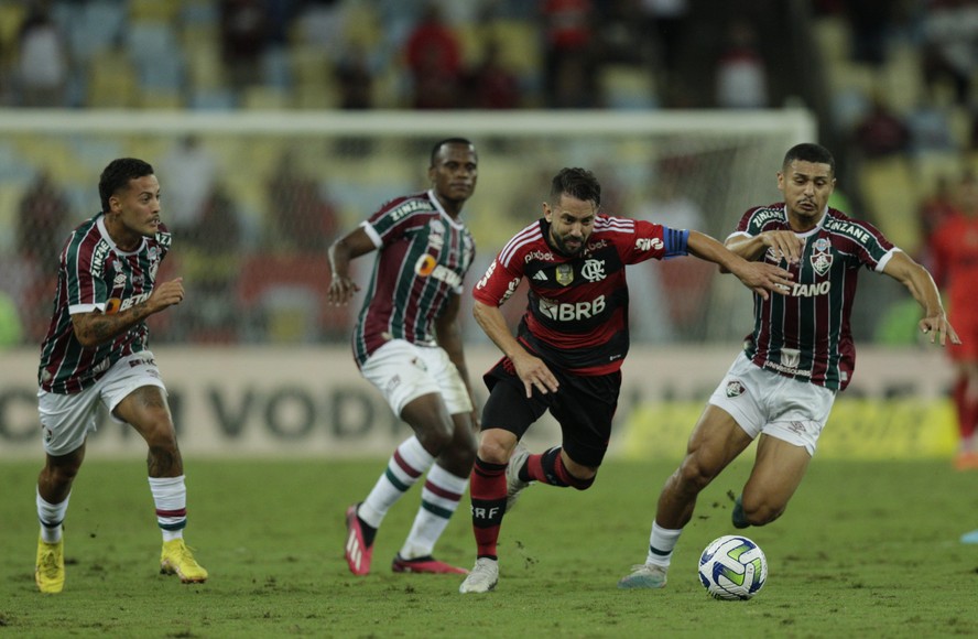 Mesmo com um a menos, Fluminense segura empate com o Flamengo