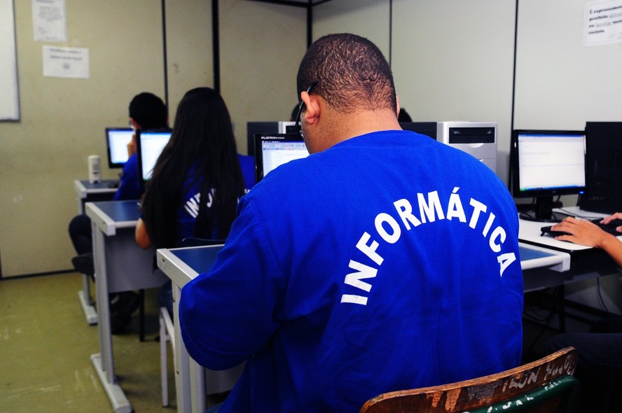 Serão oferecidos cinco cursos: Logística, Administração, Informática, Informática para Internet e Jogos Digitais