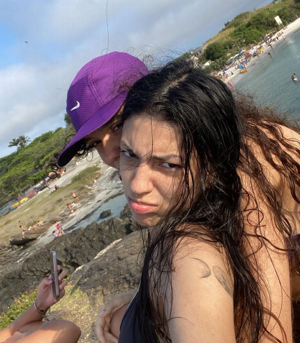 Pyetra Benelli com a namorada Tha&iacute;s Tabeich  &mdash; Foto: Instagram