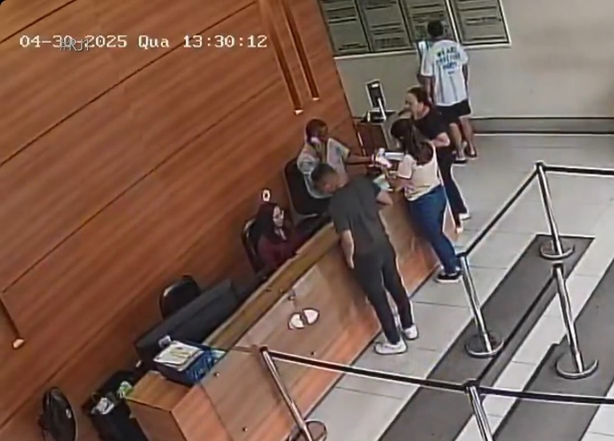 Polícia recorreu a imagens de segurança para investir o que aconteceu no dia do falso roubo