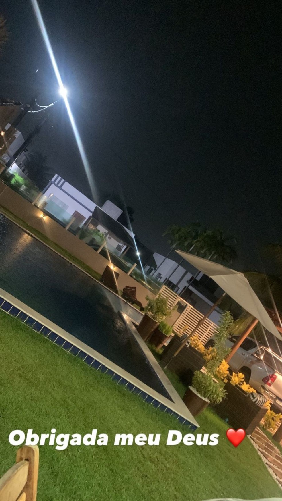 Davi e fam&iacute;lia ficam em mans&atilde;o em Salvador &mdash; Foto: Instagram