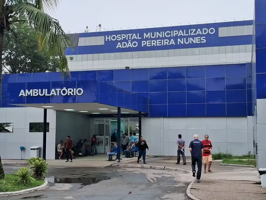 Violência em Duque de Caxias: oito pessoas, entre elas uma criança de 5 anos, são baleadas em praça