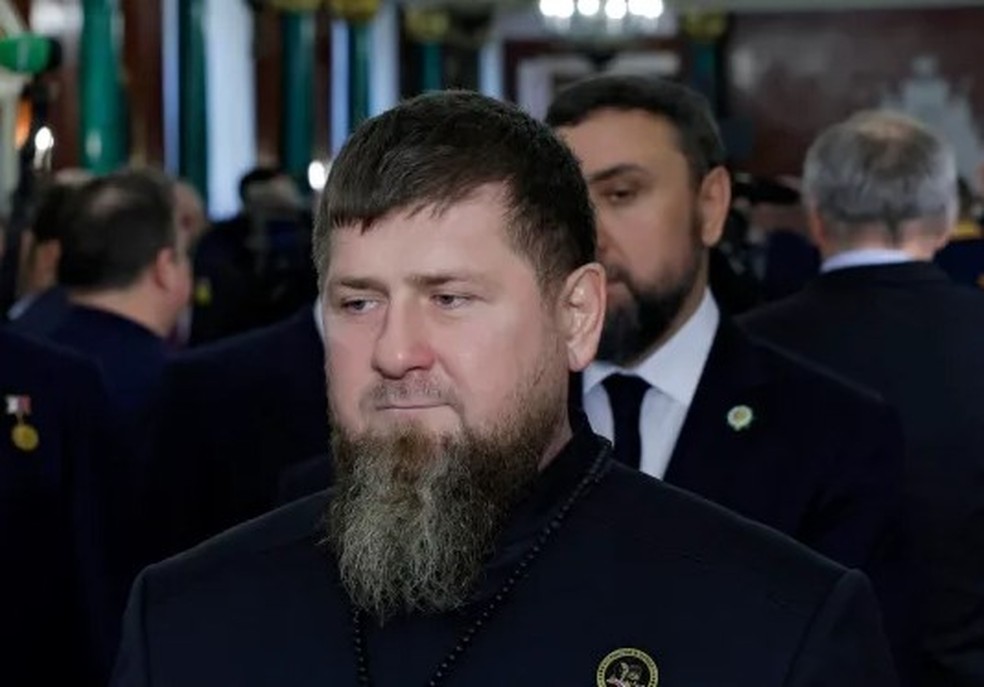 O ex-braço direito, Ramzan Kadyrov, o líder da Chechênia, enfrenta problemas de saúde — Foto: AFP