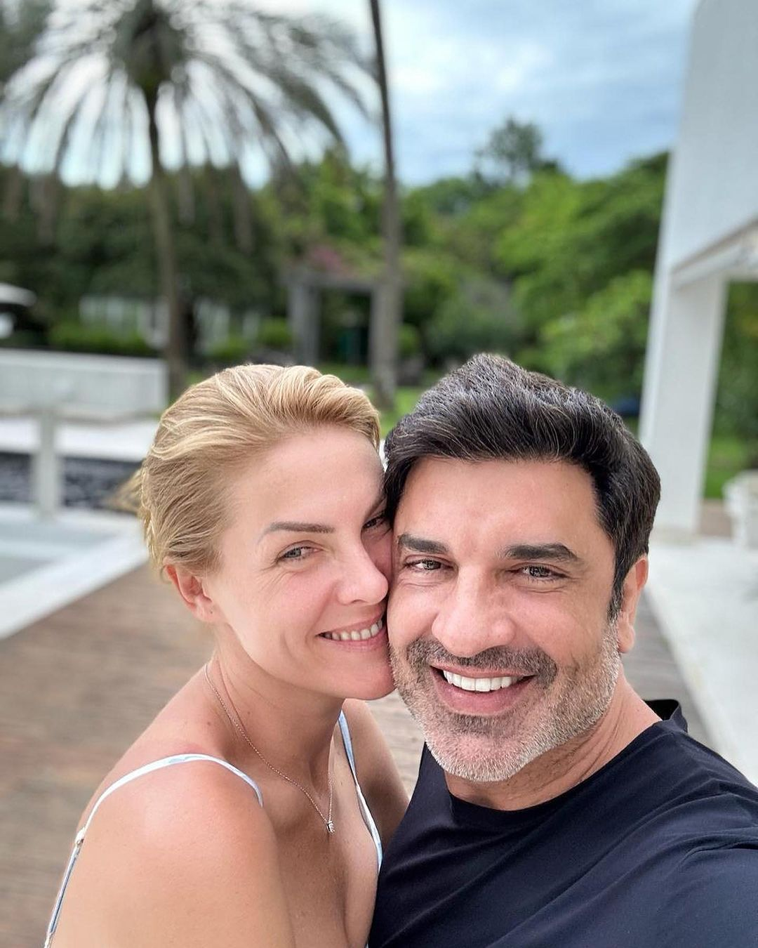 Ana Hickmann assume namoro com Edu Guedes — Foto: Instagram