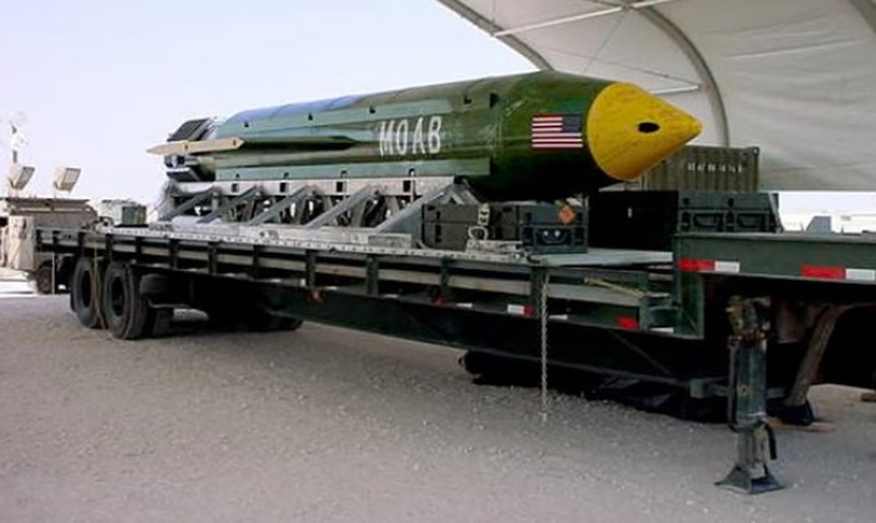 MOAB, a 'mãe de todas as bombas' — Foto: AFP