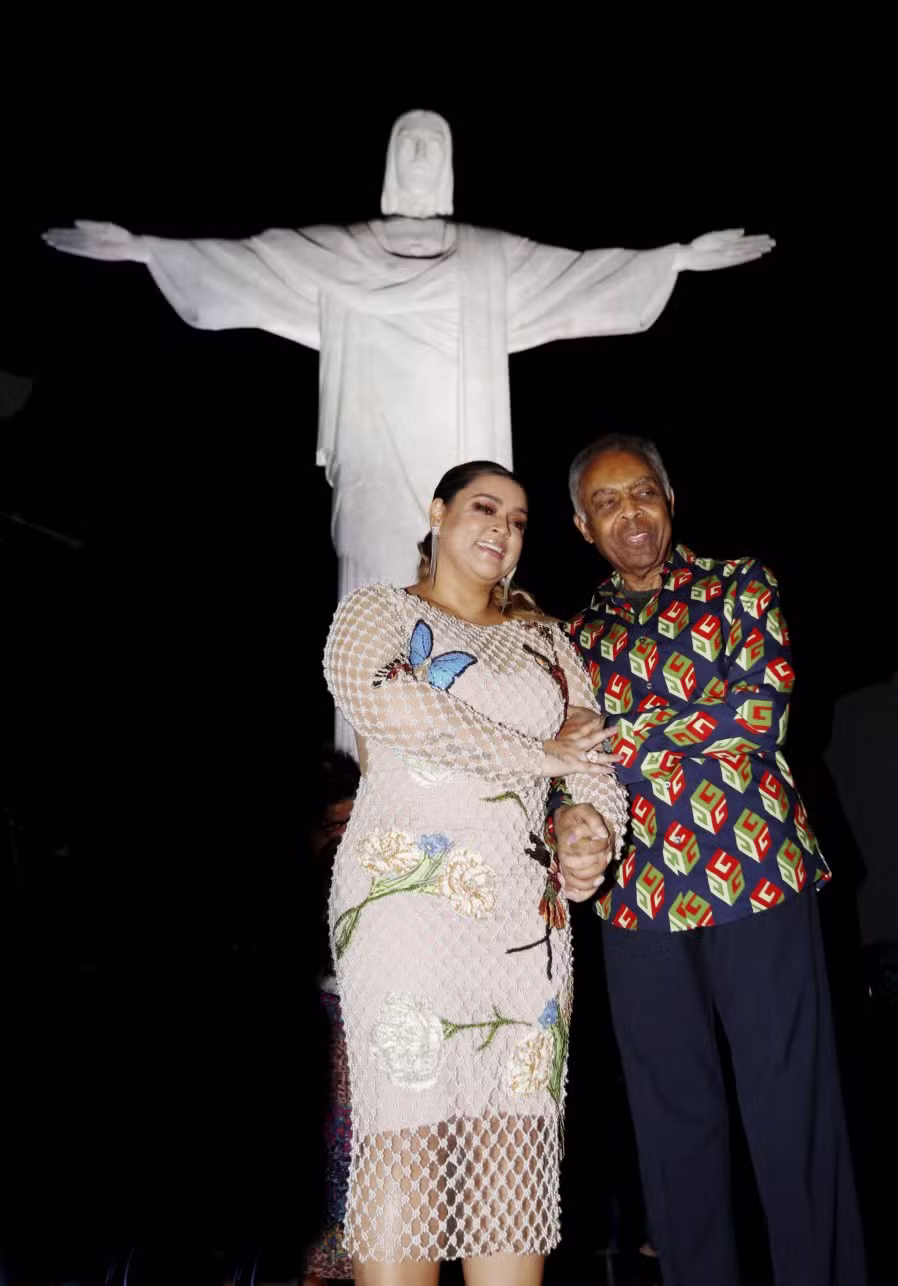 Pocket show de Preta Gil e Gilberto Gil no Cristo Redentor. — Foto: Marcos Ramos / Agencia O Globo