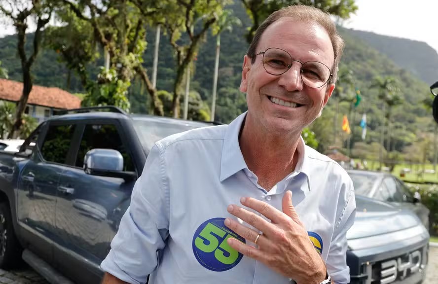 Paes só venceu Ruas na capital, em Niterói e em 11 municípios do interior no primeiro turno