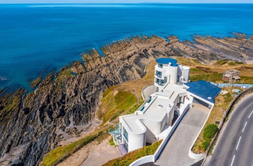 Apesar de vista estonteante, 'casa mais triste do mundo', na Inglaterra, não consegue ser vendida mesmo com desconto de 53% — Foto: Divulgação/Match Property