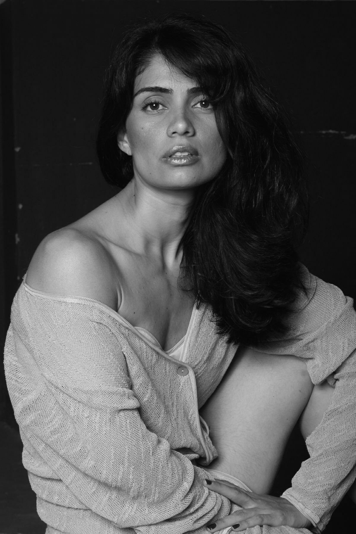 Longe da TV e solteira, Patrícia França comemora formatura da filha