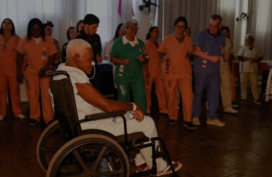 Baile, prontuário afetivo e celebrações humanizam e fazem a diferença nos cuidados paliativos em hospitais do Rio