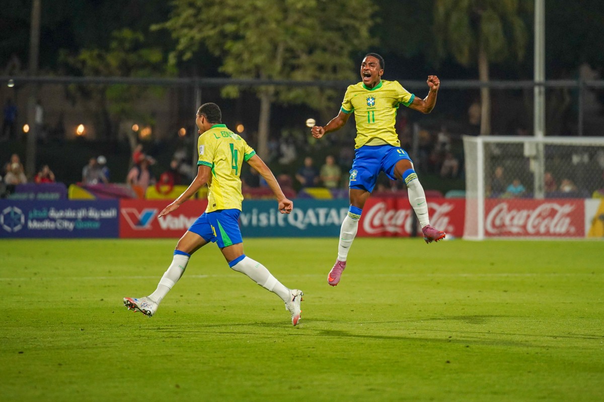 Brasil goleia a Indonésia e se classifica à segunda fase da Copa do ...