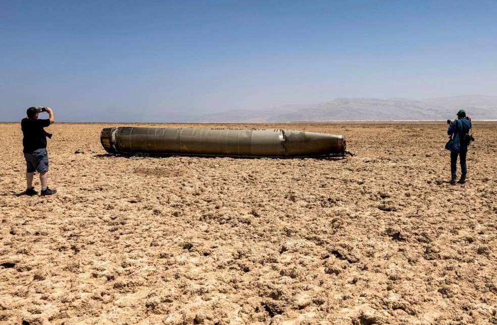 M&iacute;sseis praticamente intactos s&atilde;o achados em deserto de Israel e viram 'atra&ccedil;&atilde;o tur&iacute;stica' &mdash; Foto: AFP