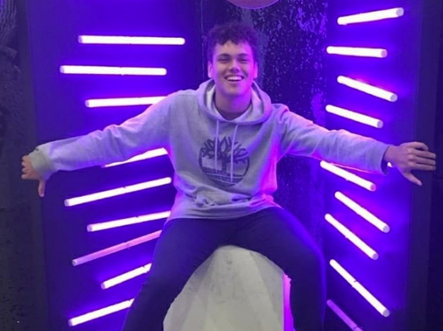 Vitor Dumont faleceu no sábado no meio da estreia da montagem de Aladdin