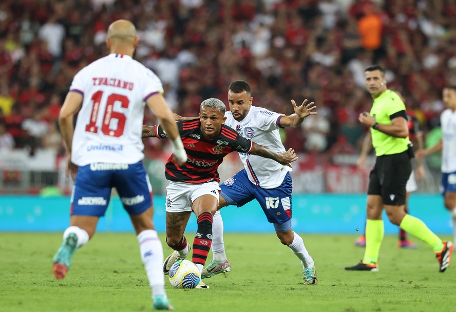 Flamengo e Bahia se enfrentaram no Maracanã