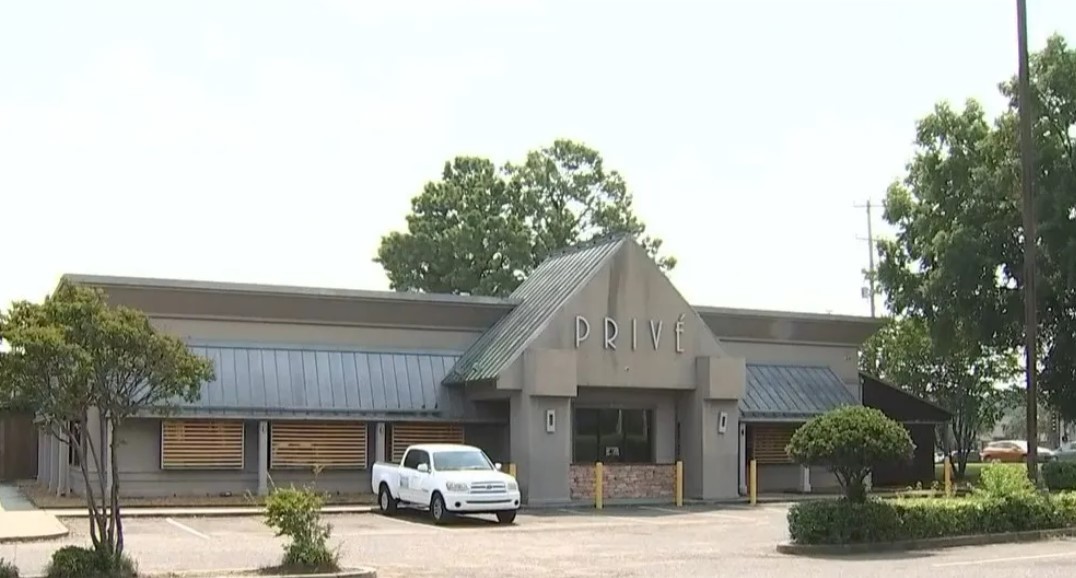 Após brigas recorrentes, restaurante decide proibir clientes com menos de 30 anos - QTU Questões do Universo