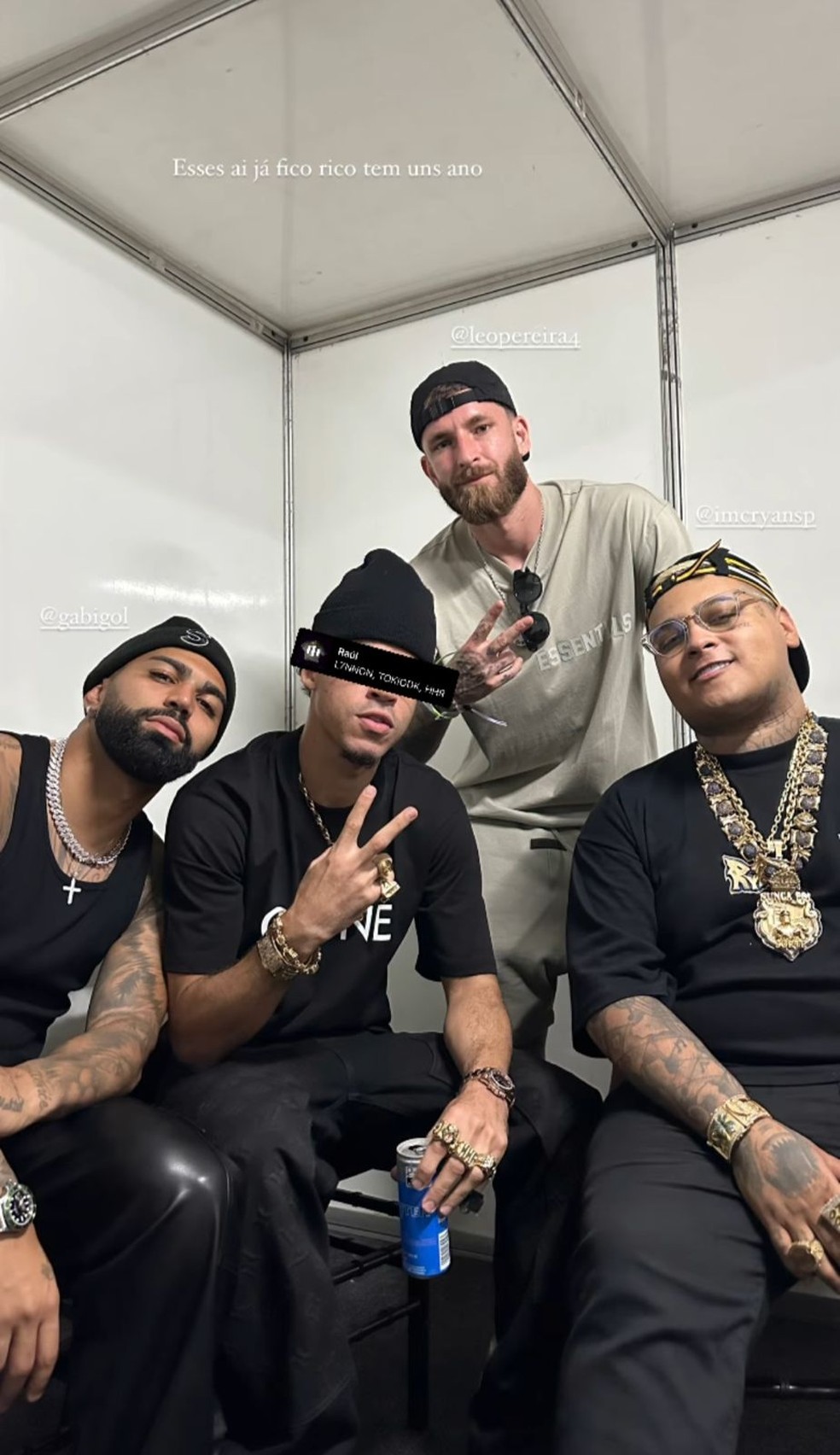 L7nnon publicou uma foto com Gabigol e L&eacute;o Pereira &mdash; Foto: Reprodu&ccedil;&atilde;o/Redes sociais