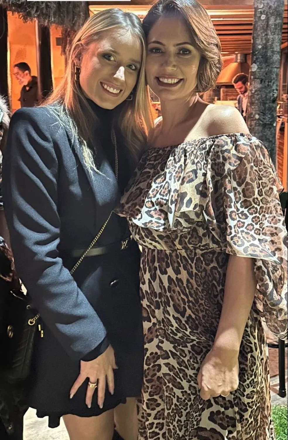 Michelle e a esposa de Nikolas Ferreira, Lívia, na festa de Zoe Martinez  — Foto: Reprodução