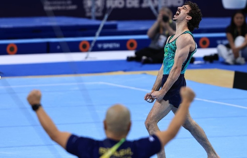 Vitaly Guimarães comemora o bronze no solo, no Pan-Americano de Ginástica Artística — Foto: RICARDO BUFOLIN / PANAMERICA PRESS