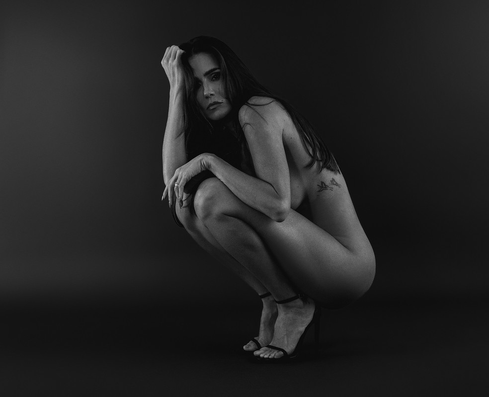 Deborah Secco faz ensaio exclusivo após ser eleita a Mulher Mais Sexy do Mundo — Foto: Nico Rocha