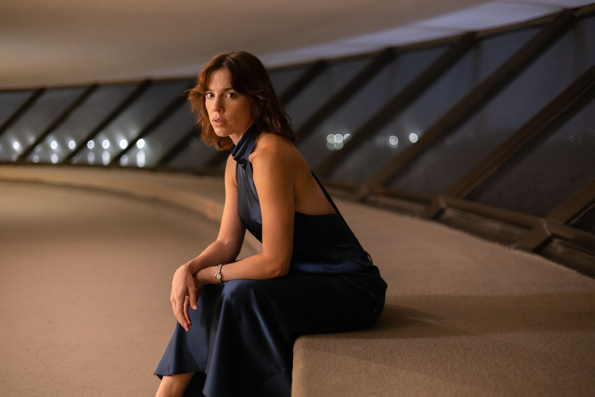 Alice Wegmann protagoniza ‘Dom de iludir’, nova série da Netflix com Marieta Severo e Nanda Costa