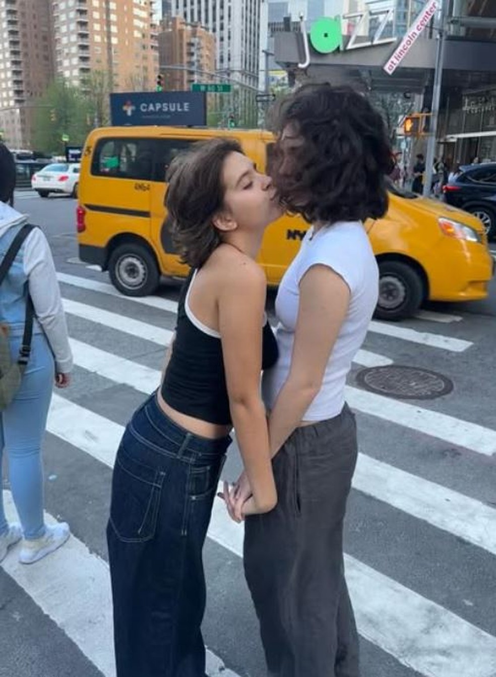 Flor Gil e Nikita — Foto: rep/ instagram