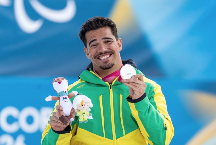 Brasil encerra Paralimpíadas de Inverno em 22º lugar e com medalha histórica em Milano-Cortina