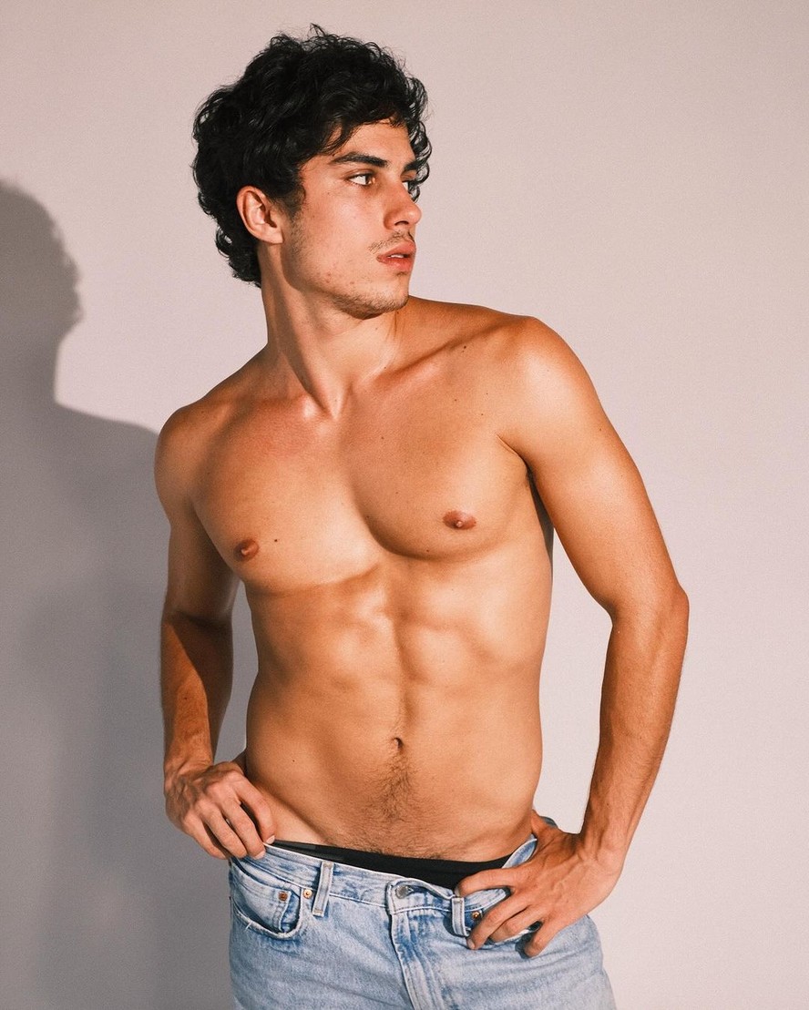 Em Elas por elas, morte de Bruno afastou amigas por 25 anos; conheça Luan  Argollo, seu intérprete