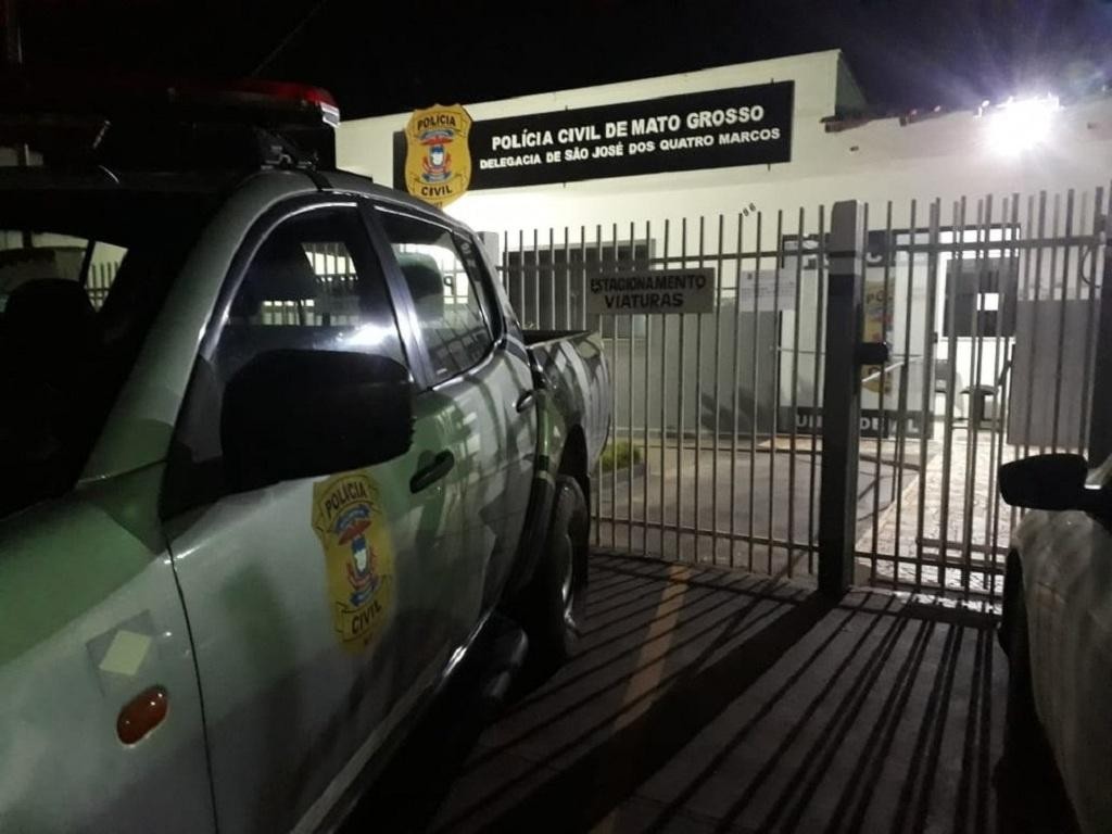 Três mulheres são presas e um homem morto em caso de tortura em MT; vítima recebeu golpes nas mãos por ordem do tráfico