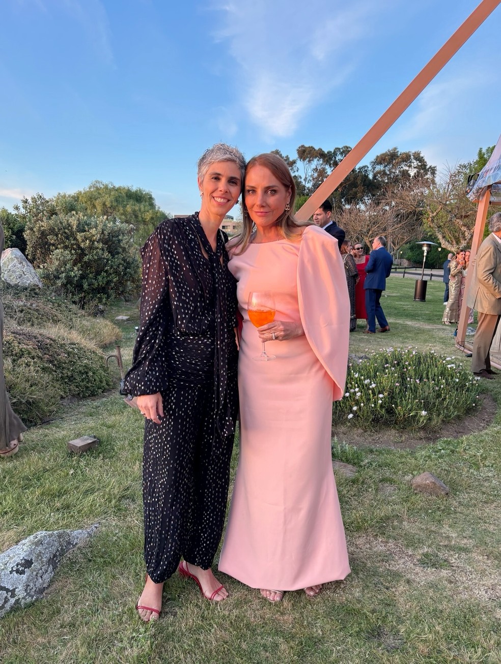 Heloísa Périssé e Leticia Prisco no Uruguai — Foto: rep/ instagram