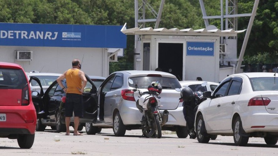 O Detran.RJ prorrogou o prazo de licenciamento anual dos veículos emplacados no estado