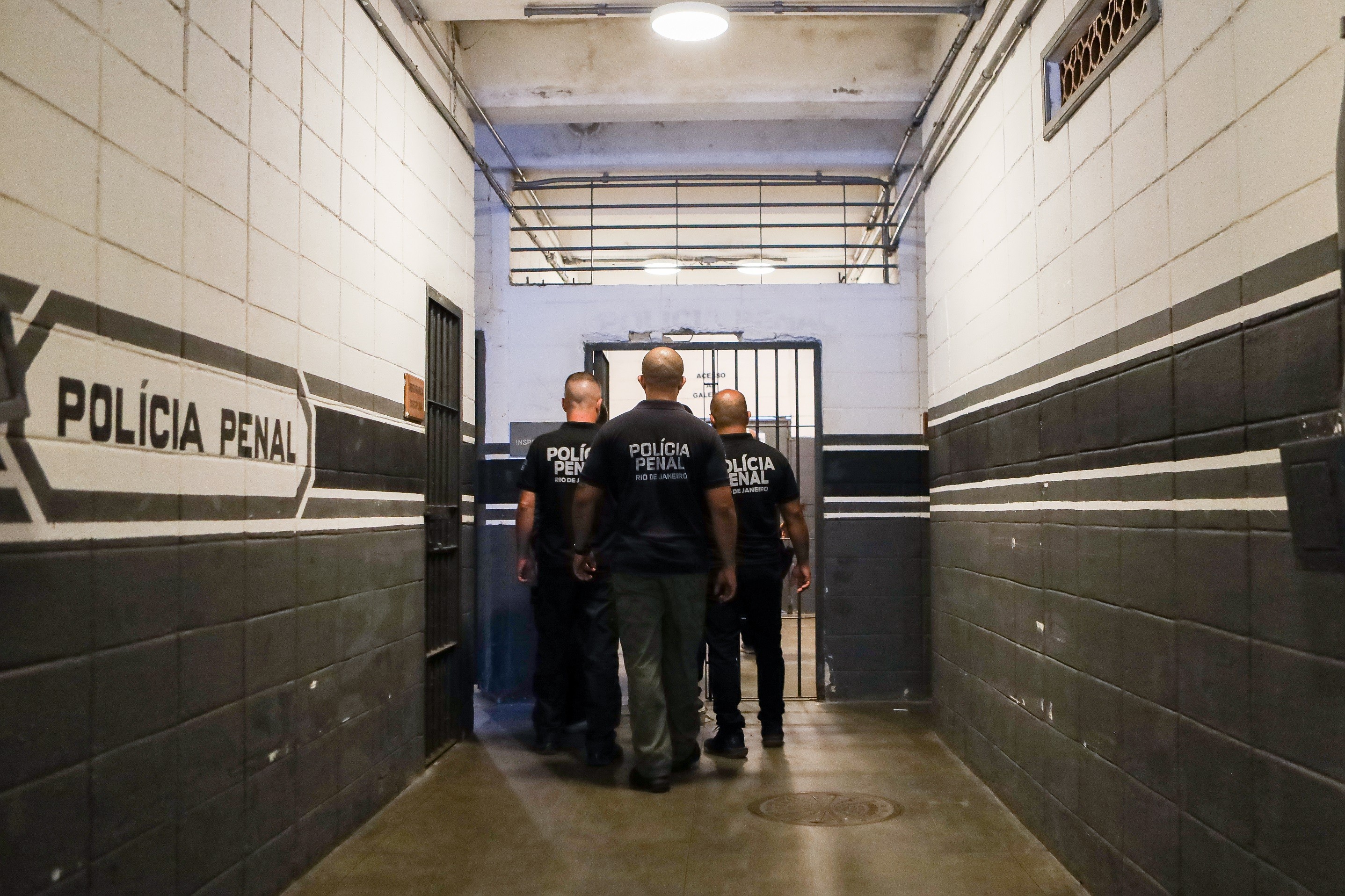 Governo do Rio aumenta vagas do Regime Adicional de Serviço para agentes penitenciários