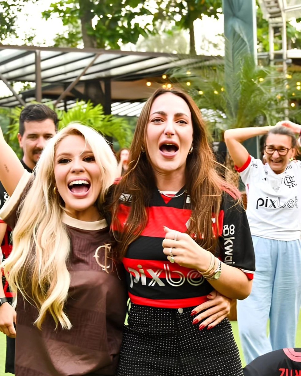 Karoline Lima, mulher de L&eacute;o Pereira, e Mait&ecirc; Lo Sardo, mulher de L&eacute;o Ortiz &mdash; Foto: Reprodu&ccedil;&atilde;o/Instagram