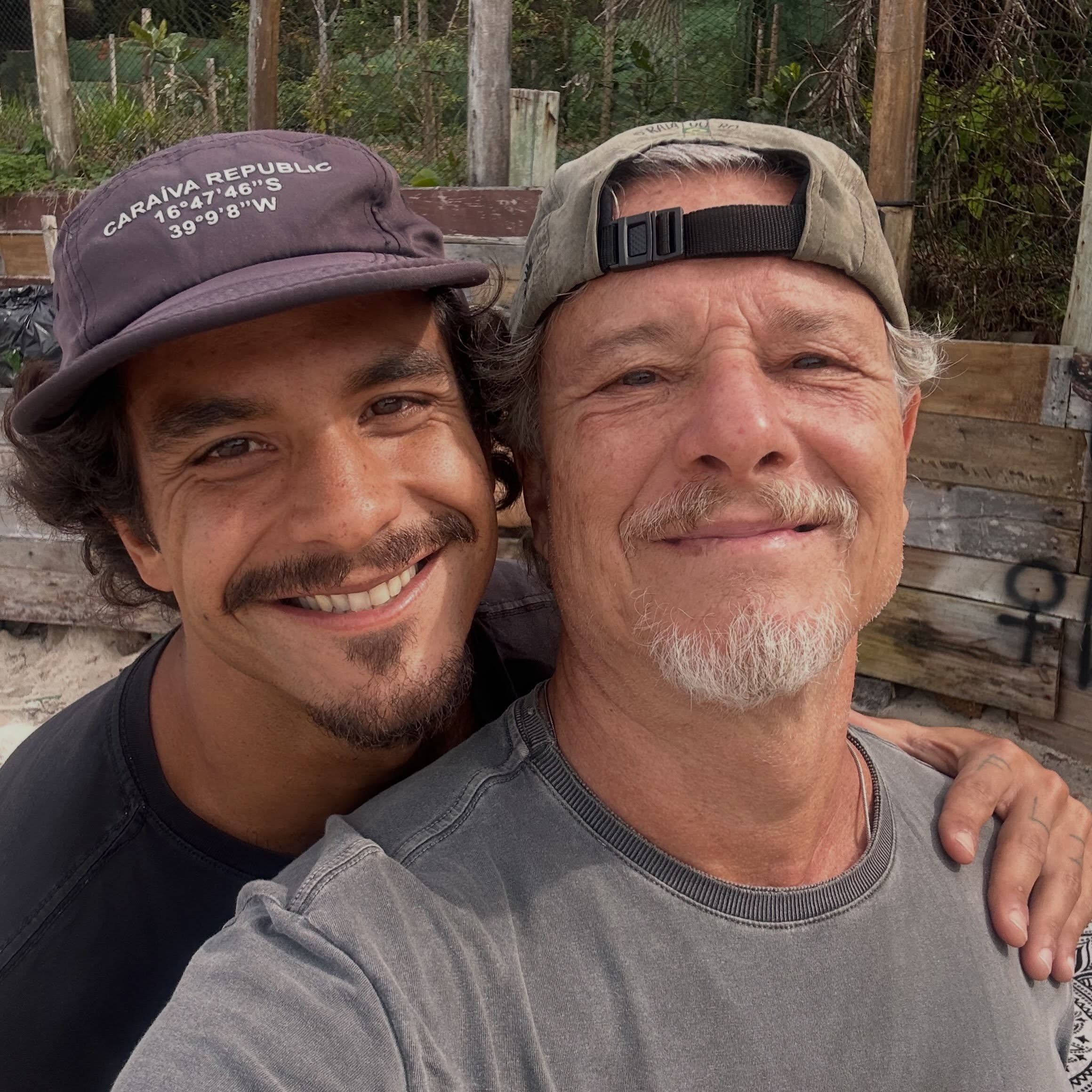 Marcello Novaes se declara para filho mais velho em aniversário: 'Me traz paz e equilíbrio'