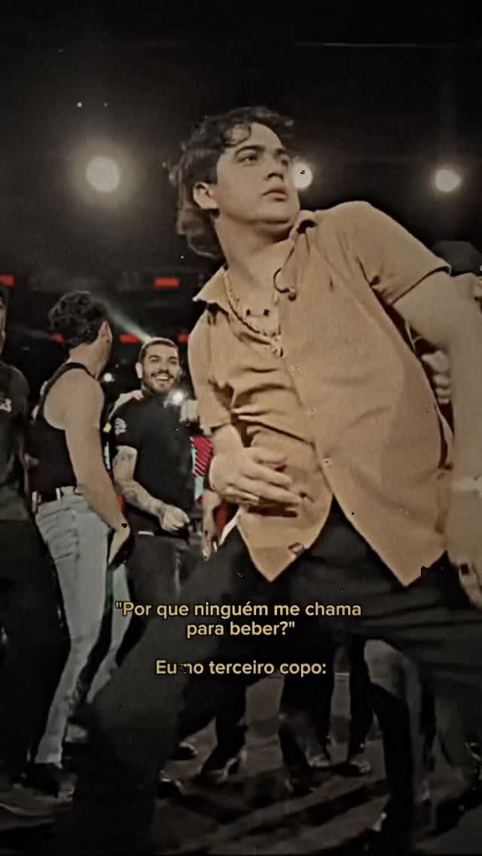 Embriaguez de Natanzinho em show no Ceará vira meme — Foto: reprodução/ instagram