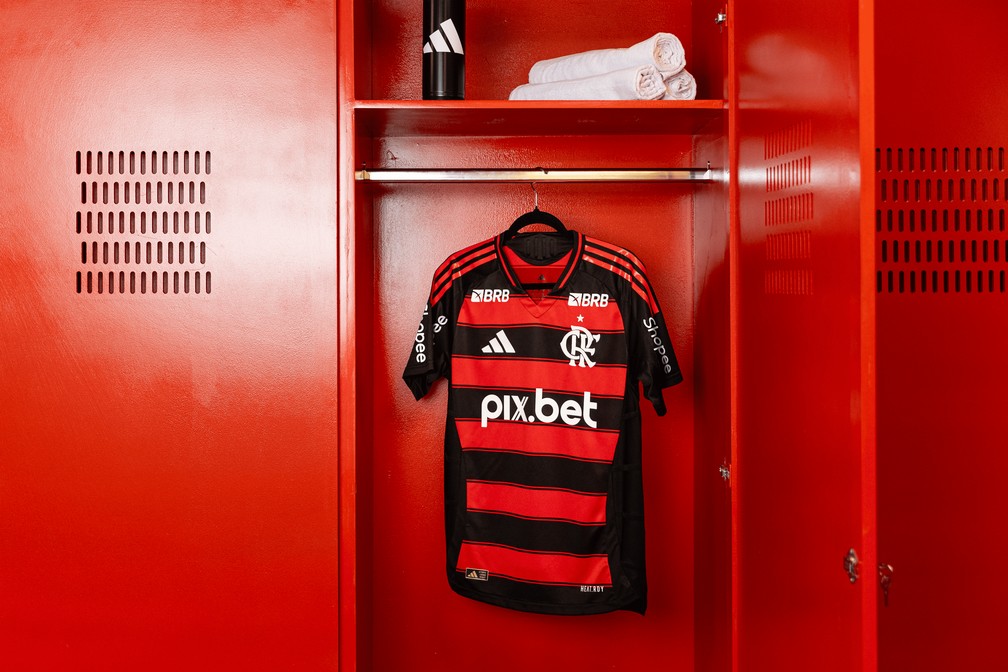 O novo uniforme 1 do Flamengo — Foto: Divulgação/Adidas