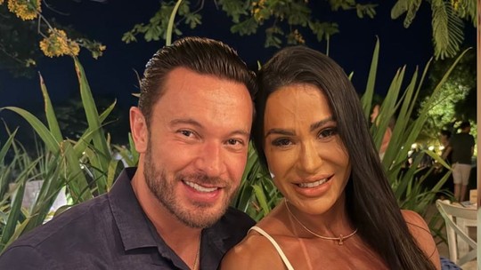 Gabriel Cardoso compartilha primeira foto com Gracyanne Barbosa após confirmação de romance