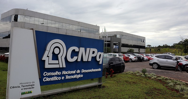 Veja critérios que ex-bolsistas devem cumprir para renegociar dívidas com CNPq e Capes