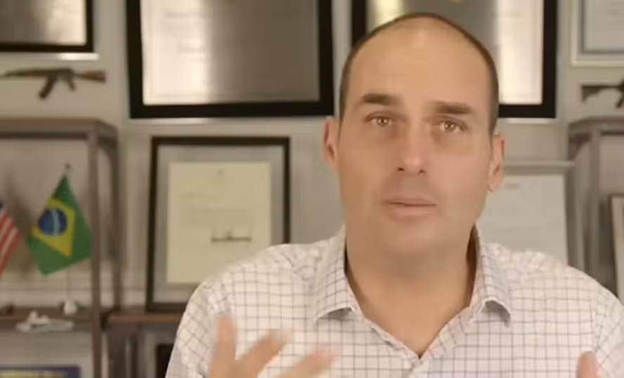 Eduardo Bolsonaro diz que 'corrupção e orgias de Vorcaro' são 'o de menos' se comparadas à situação dos presos pelo 8/1